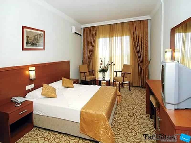Hedef Rose Garden Hotel